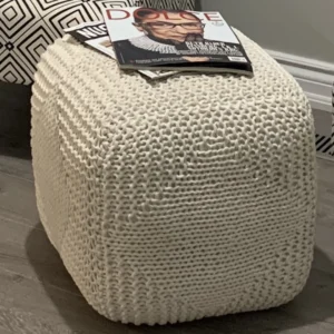 LIV1045